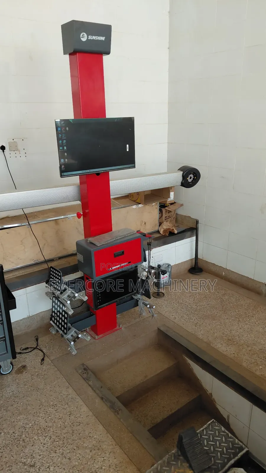 3d Wheel Alignment Machine With Computer and Modern Printer.