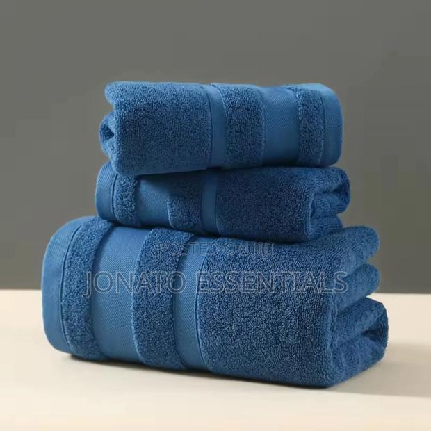 3-Piece Cotton Bath Towel Set - Super Absorbent Spa Towels - thumbnail 4