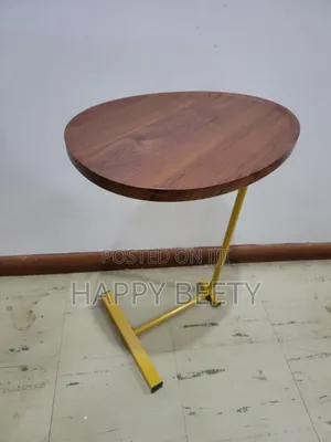 *Exquisite High Quality Oval Shaped Side Table
