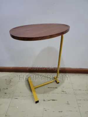*Exquisite High Quality Oval Shaped Side Table