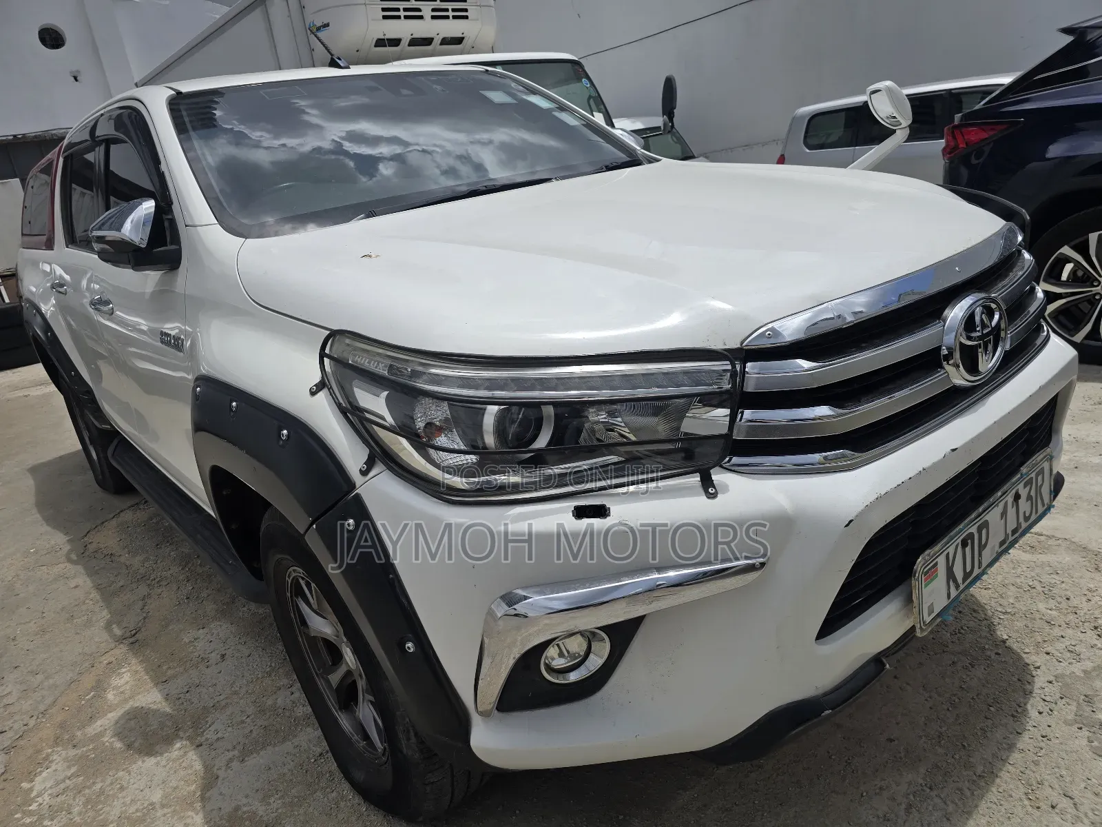 Toyota Hilux 2018 White