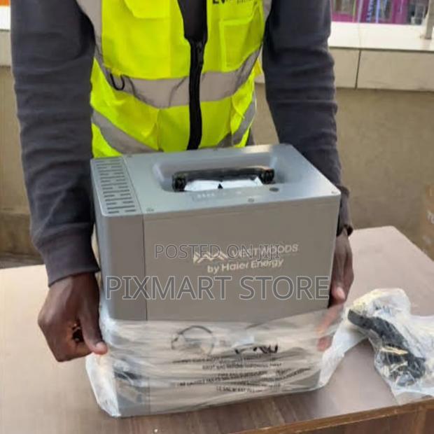 Vestwoods 2kwh Portable Solar Power Station 1000w Home Backup - main view