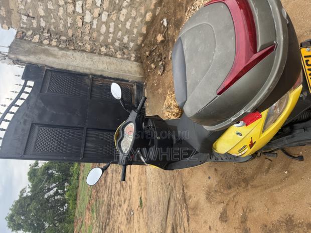 Piaggio Scooter 2024 Black