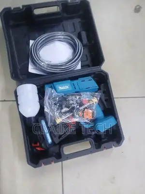Makita Handheld Car Washer Gun – Powerful Water Spray