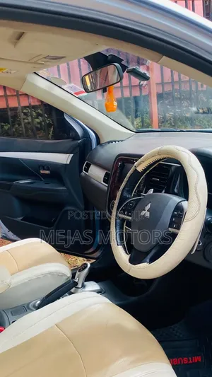 Mitsubishi Outlander 2015 Blue