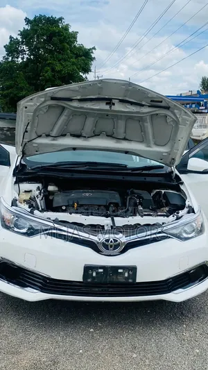 Toyota Auris 2016 White