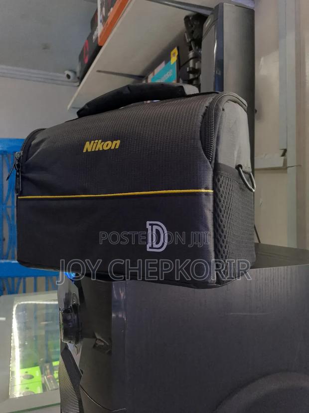 Nikon Shoulder Camera Bag - main view