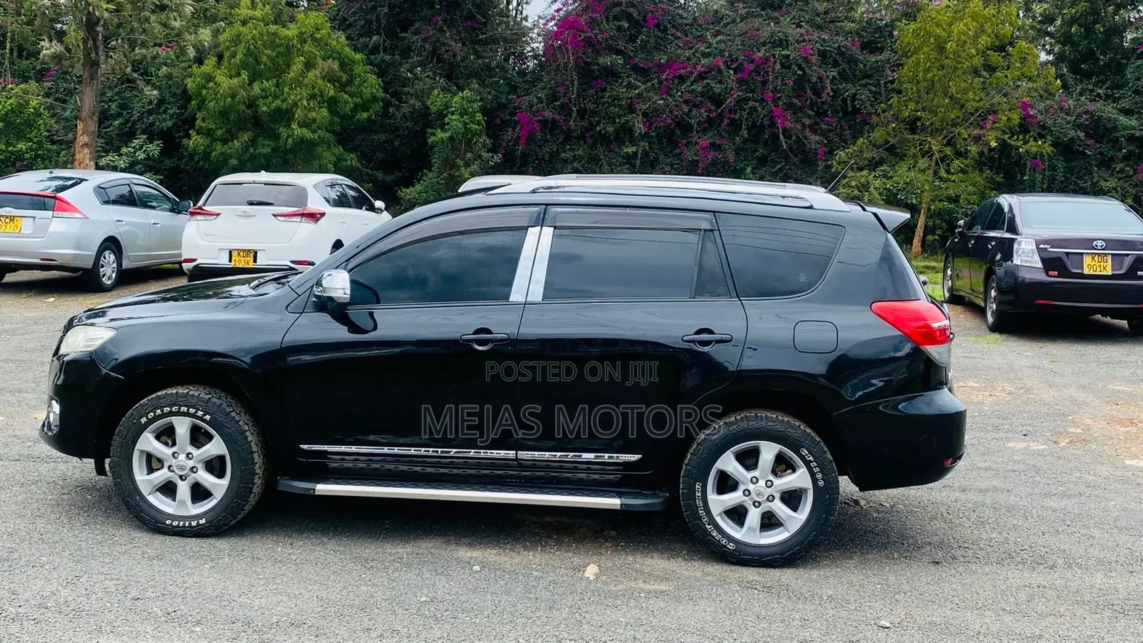 Toyota Vanguard 2013 Black