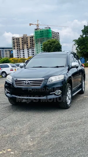 Toyota Vanguard 2013 Black