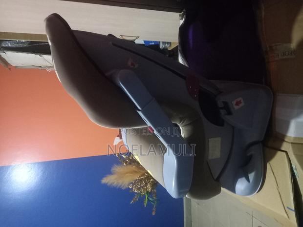 Used Car Seat - thumbnail 2
