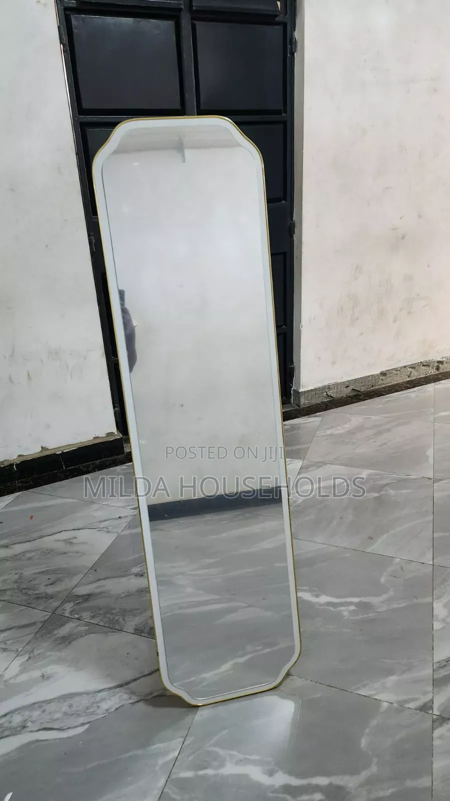 Unbreakable Mirrors
