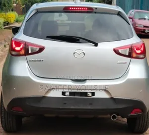 Mazda Demio 2018 Silver
