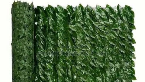 Stylish Artificial Fence Covering - main view