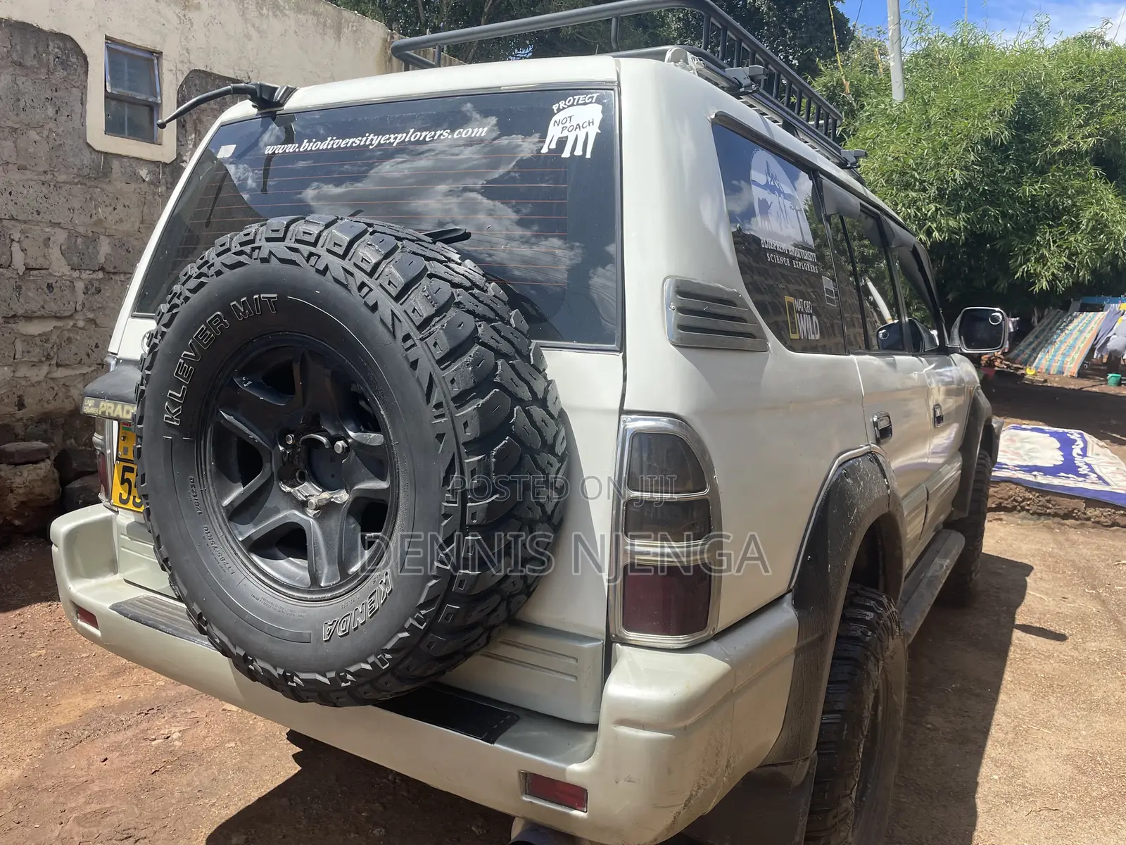 Toyota Land Cruiser Prado 2000 White