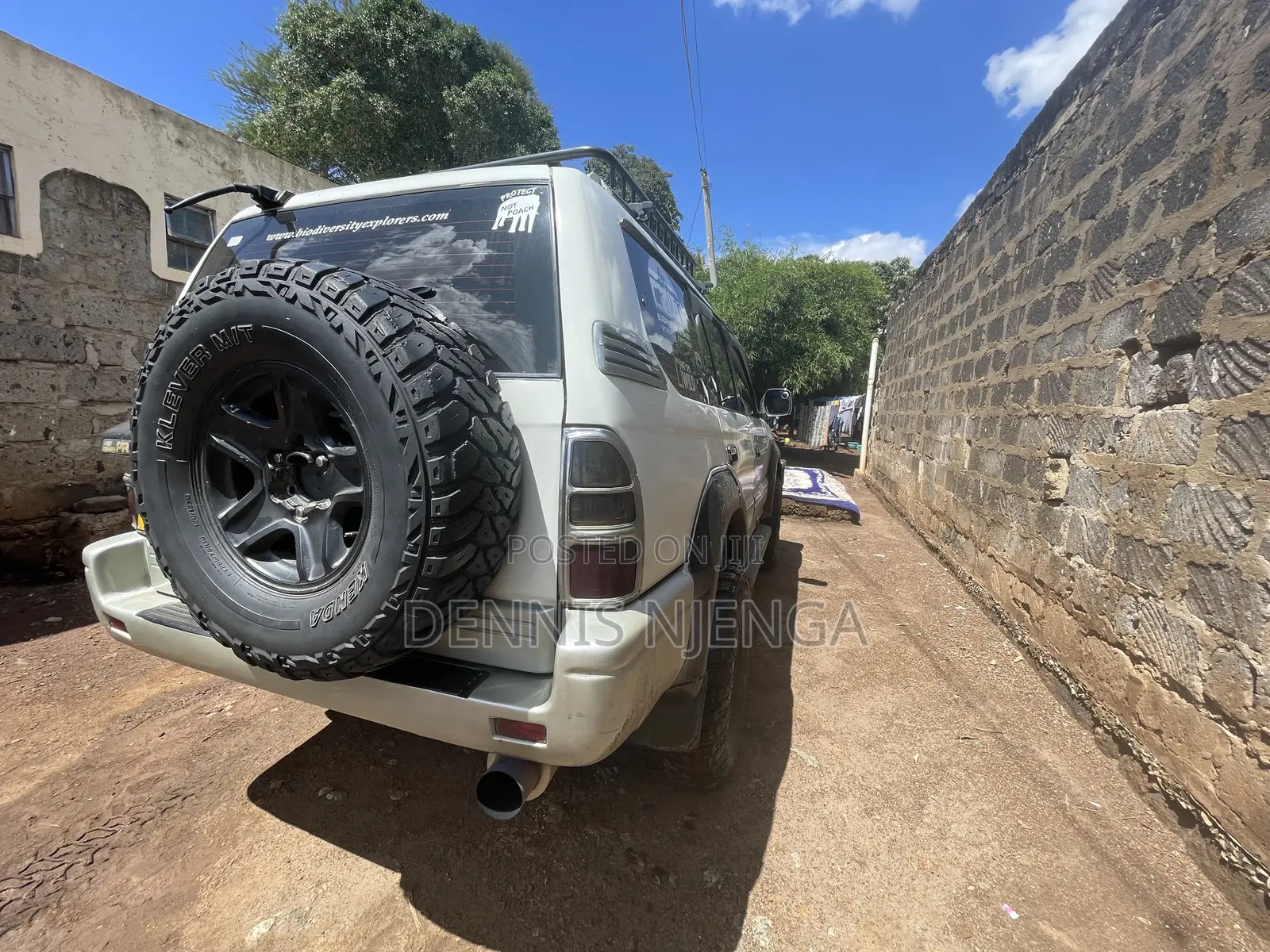 Toyota Land Cruiser Prado 2000 White