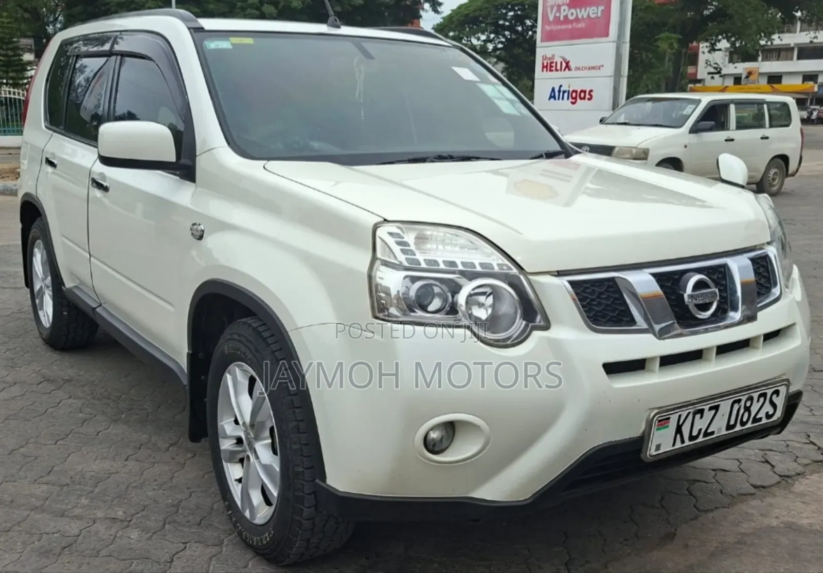 Nissan X-Trail 2013 Pearl