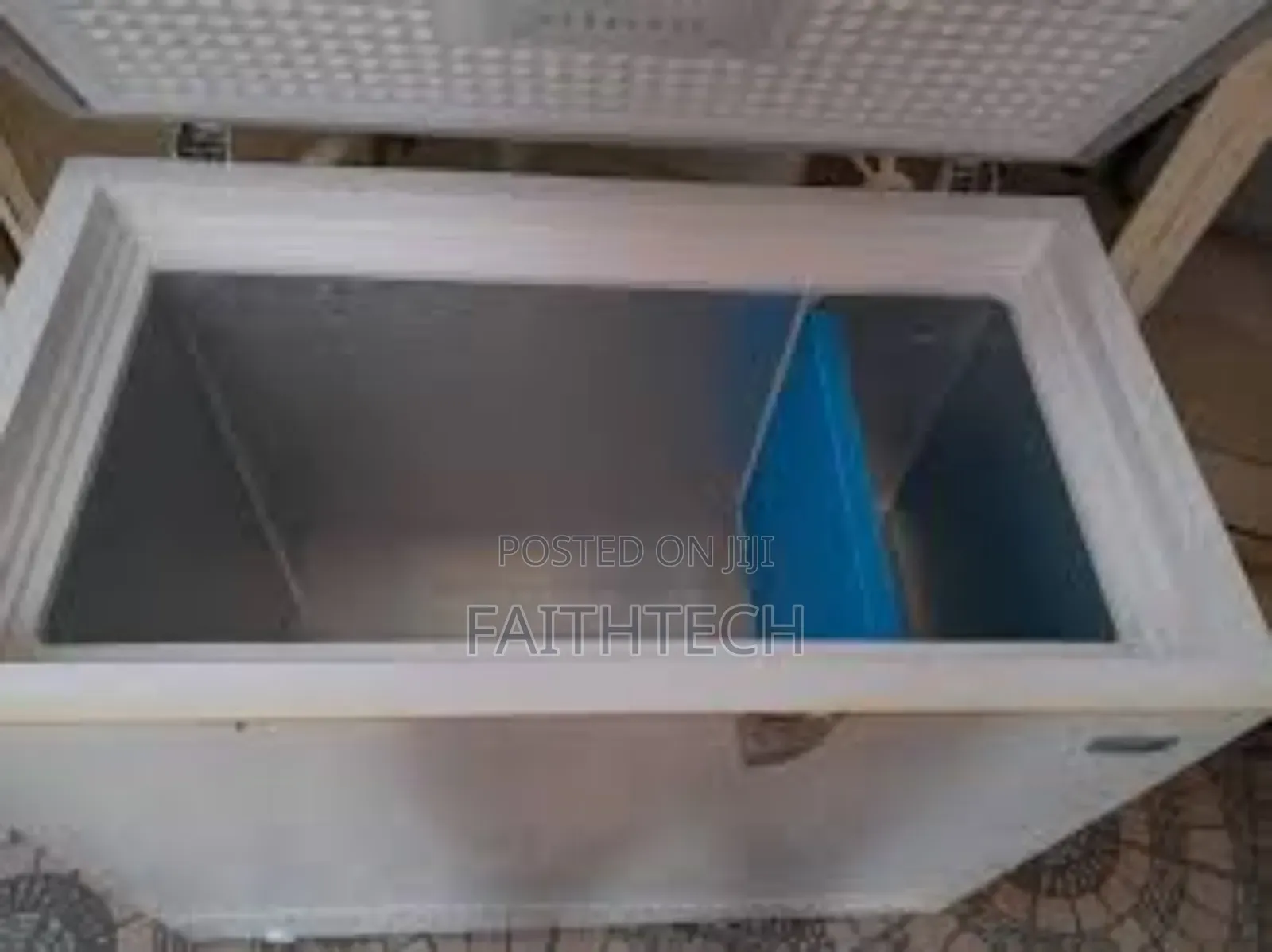 Ramtons 190litres Deep Freezer