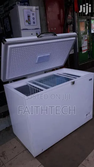 Ramtons 230litres Deep Freezer