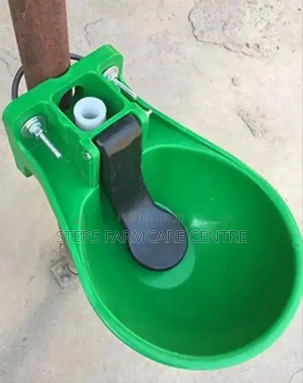 Wholesaling Plastic Cow Drinkers - main view