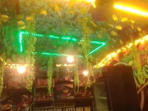 Restaurant Decor Services
