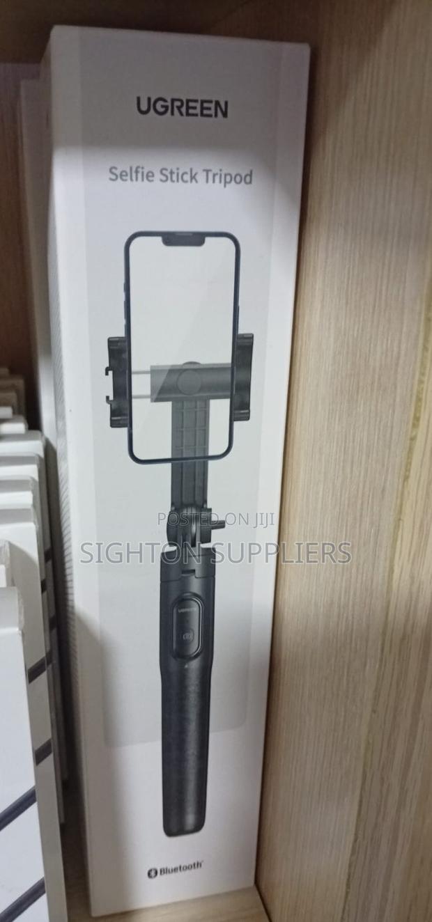 Ugreen Selfie Stick Tripod With Bluetooth Remote Control - thumbnail 2