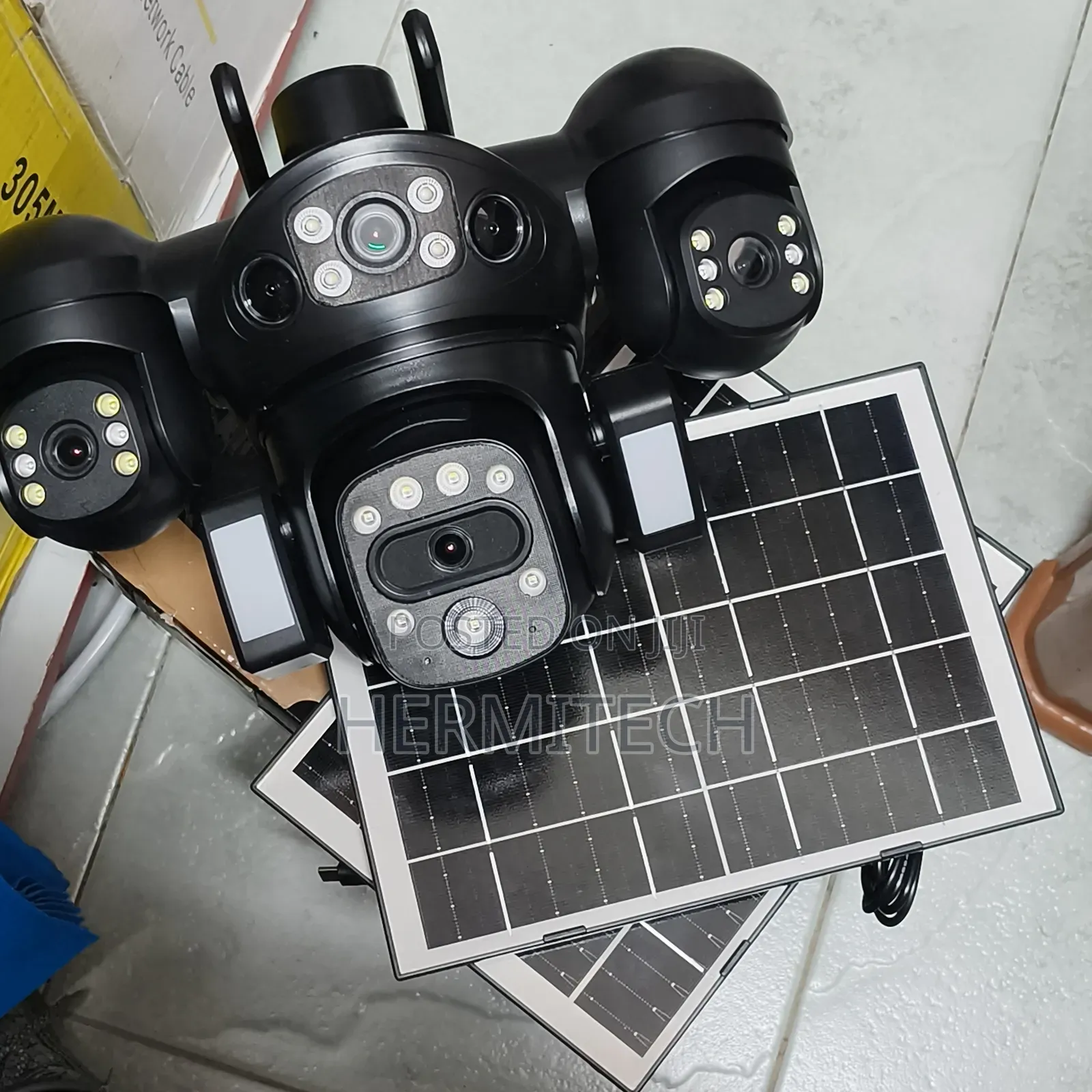 Newest Model Quad Lens Smart Net Camera With Two Solar Panels