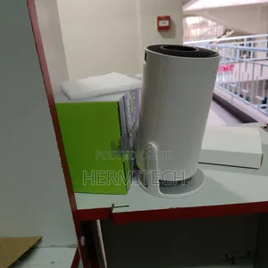 Mini White Projector With Resolution
