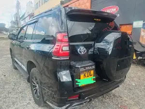 Toyota Land Cruiser Prado 2015 Black