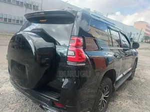 Toyota Land Cruiser Prado 2015 Black