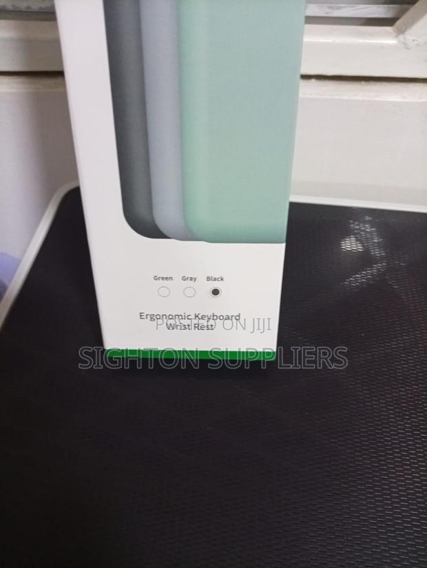 Ugreen Lp669 Ergonomic Keyboard Wrist Rest - thumbnail 2
