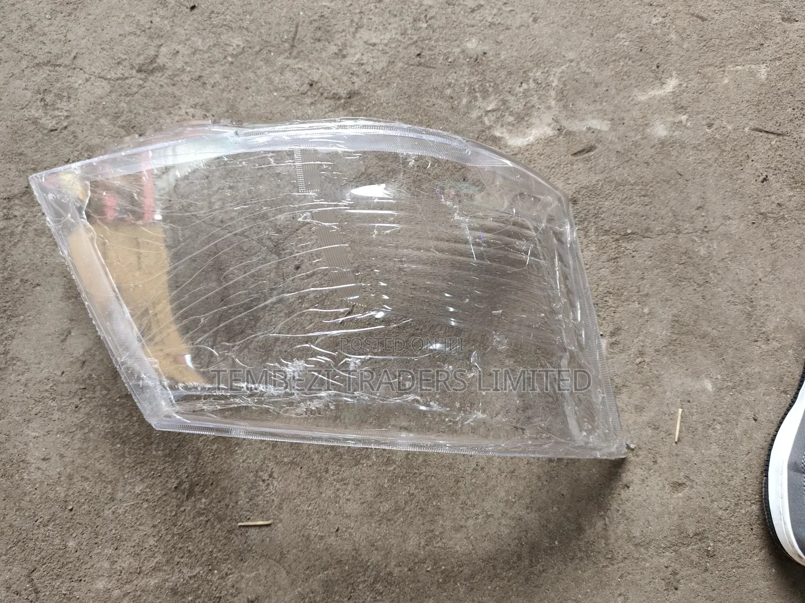 Headlight/Headlamp Lens Nissan Nv350