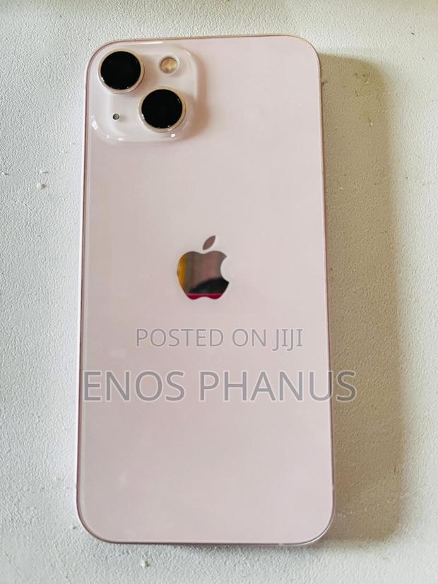 Apple iPhone 13 128 GB Pink - main view