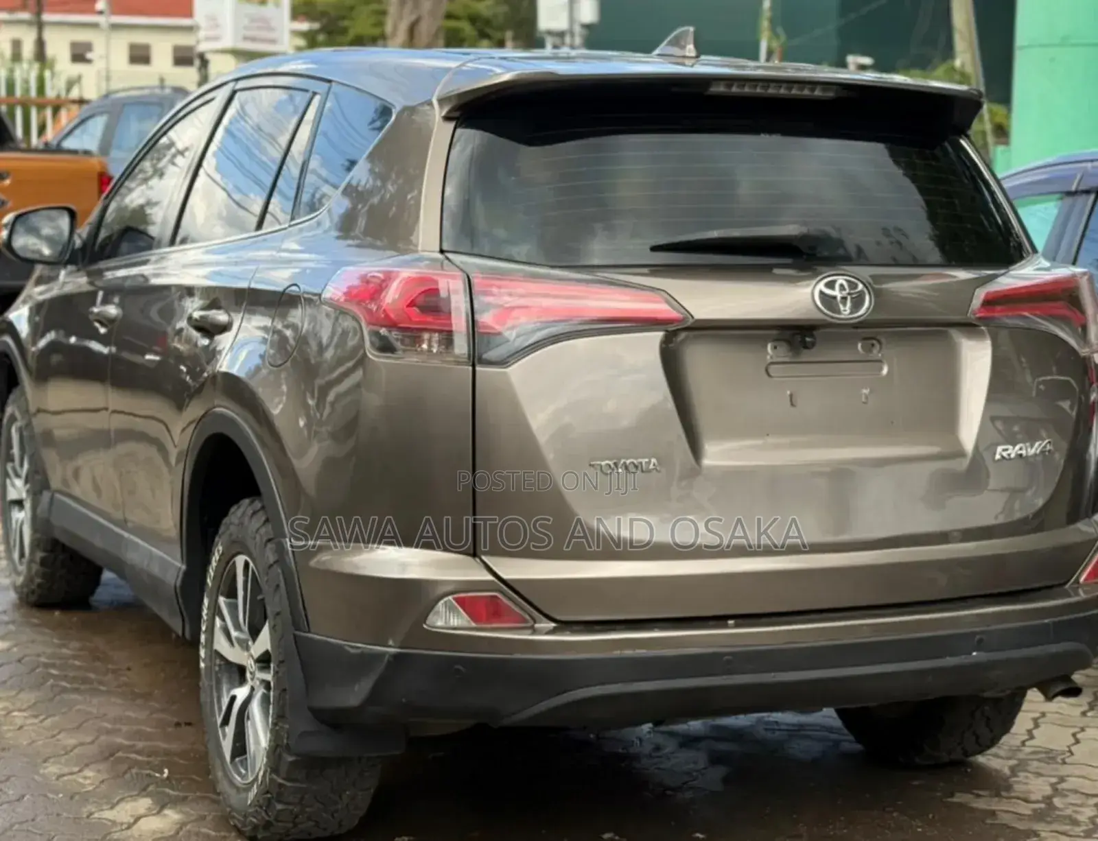 Toyota RAV4 2016 Gold