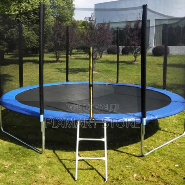 Outdoor Trampoline With Safety Net Ladder