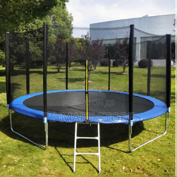 12ft Kids Family Outdoor Trampoline With Safety Enclosure - main view