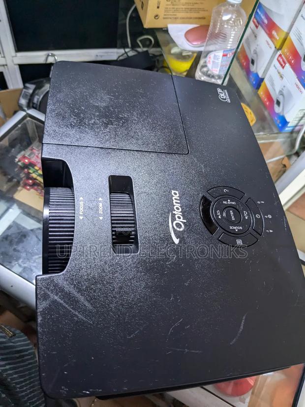Optoma S310e Projector – Powerful 3200 Lumens Performance - thumbnail 2