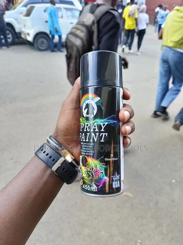 Gloss Black Spray Paint - thumbnail 3