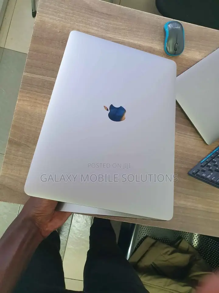 Laptop Apple MacBook Pro 2019 16GB Intel Core i5 SSD 256GB