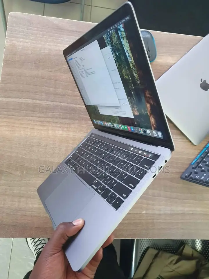 Laptop Apple MacBook Pro 2019 16GB Intel Core i5 SSD 256GB