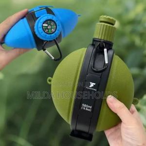 1pcs Foldable Silicone Water Bottle With Compass. - thumbnail 2