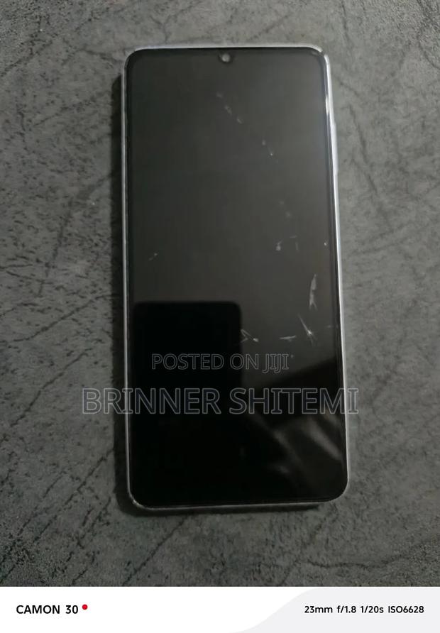 Samsung Galaxy A06 128 GB Silver - main view