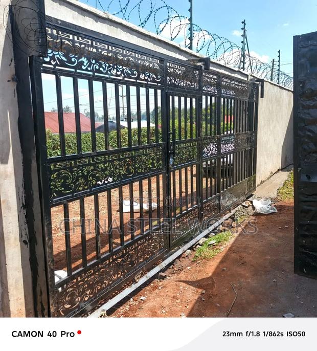 Slidding Grill Gate - thumbnail 3