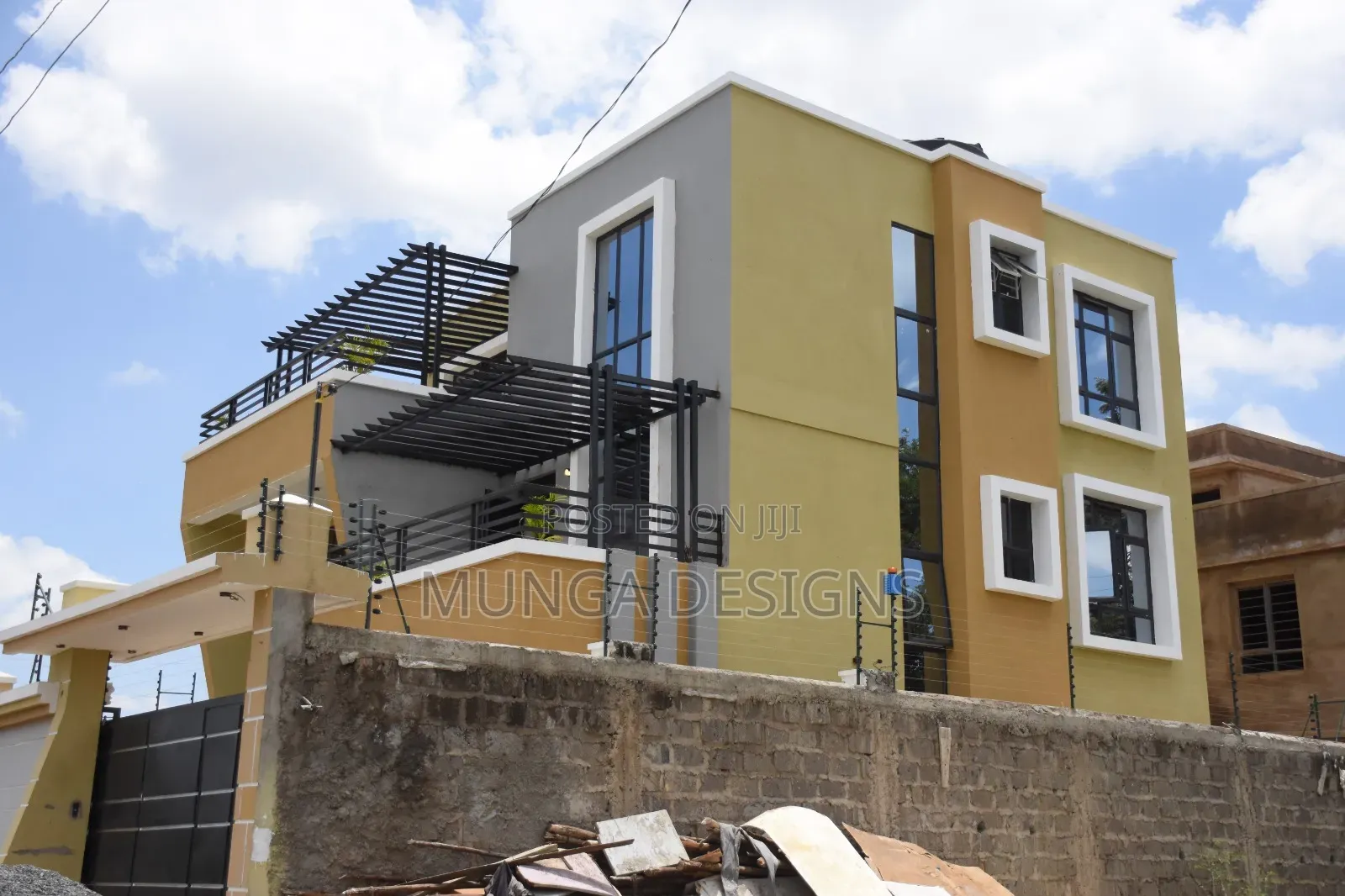 5bdrm House in Magomano, Kenyatta Road / Theta  for sale