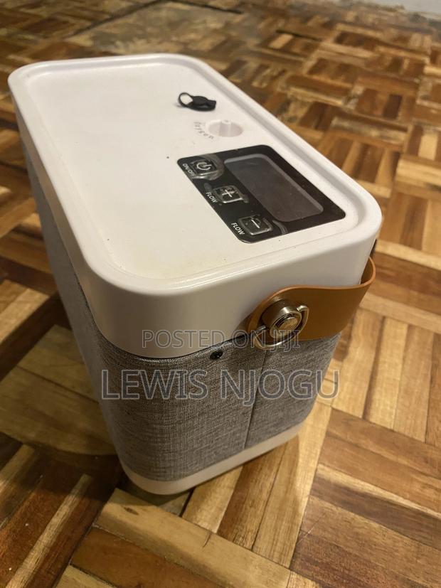 Portable Oxygen Concentrator - thumbnail 3