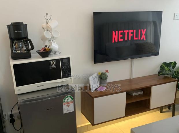 Airbnb Brizelle Studios - thumbnail 14