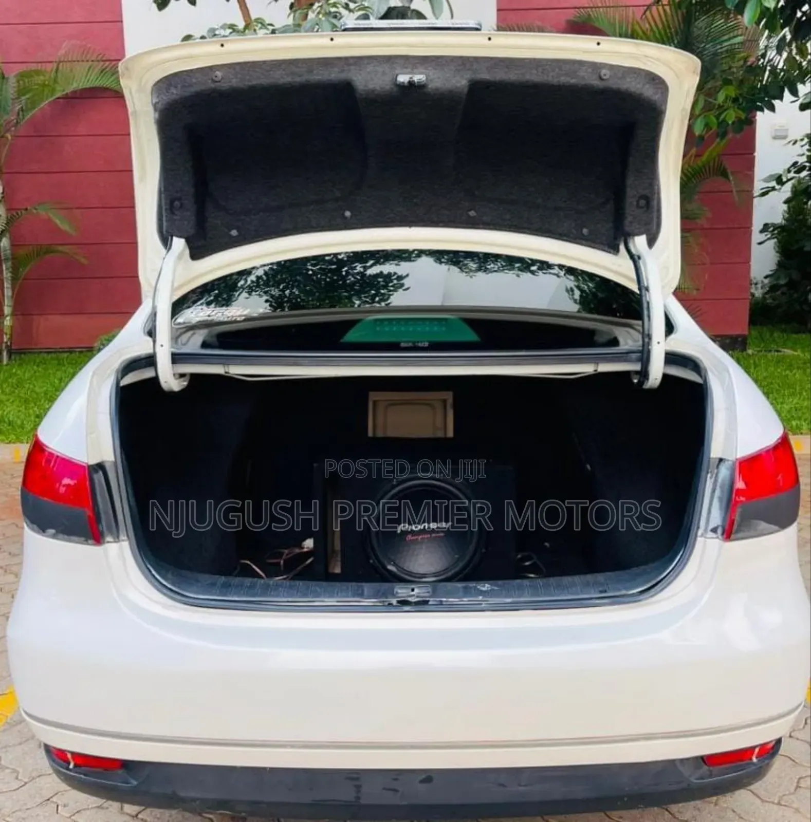 Nissan Bluebird 2012 White