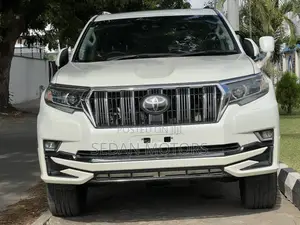 Toyota Land Cruiser Prado 2019 White