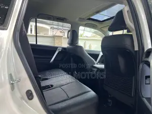 Toyota Land Cruiser Prado 2019 White