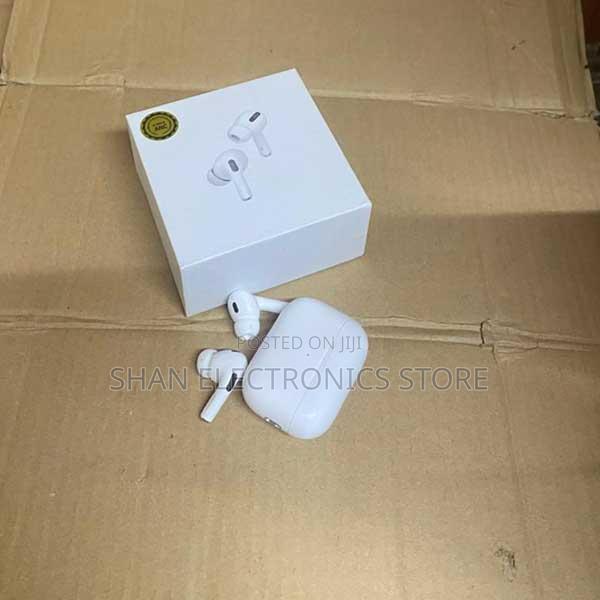 Charging Case Bluetooth Clear Balanced Sound – Premium Audio Quality - main view