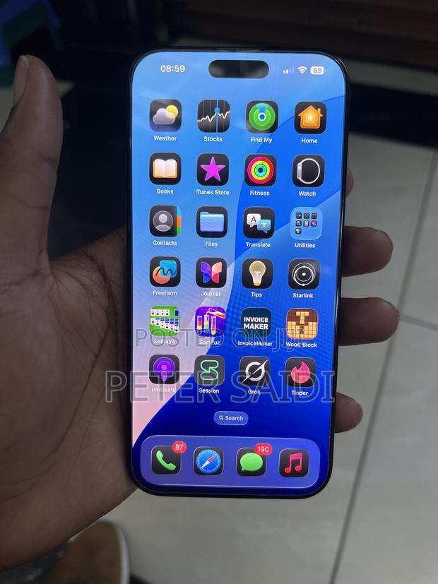 Apple iPhone 16 Pro Max 256 GB Black - main view